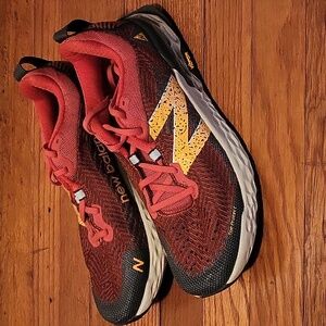 New Balance Fresh Foam Trail Runners Men's 10.5 EUC